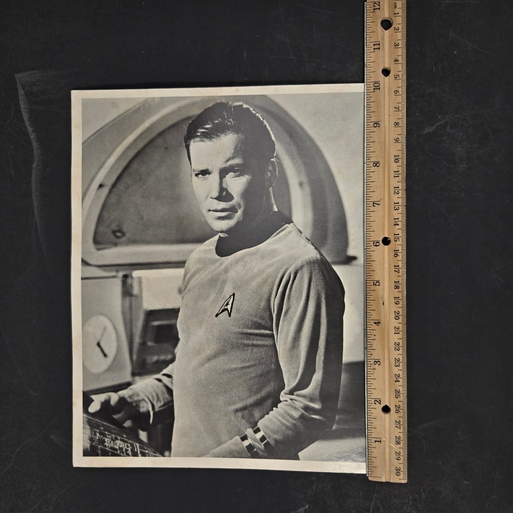 Star Trek TOS Vintage 1970s Lincoln Enterprises 8x10 B&W Photo Lot (5) VG+ - Picture 9 of 11